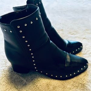 Cute ankle boots, black man made leather with studs zipper on the sides,